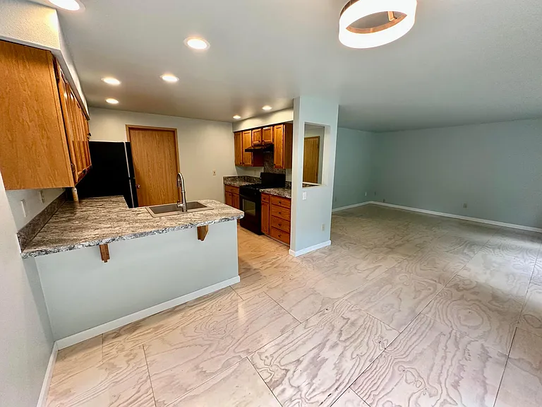 1719 Quince St NE — Photo 5