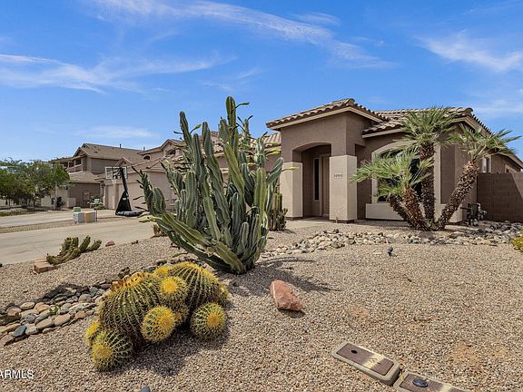 3rd image of 34944 N MIRANDESA Drive