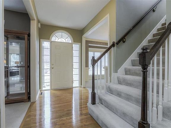 3rd image of 10121 River Hills Dr