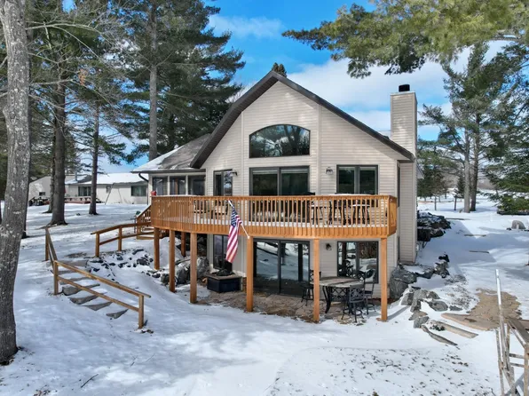320 E McKinley St, Eagle River, WI 54521
