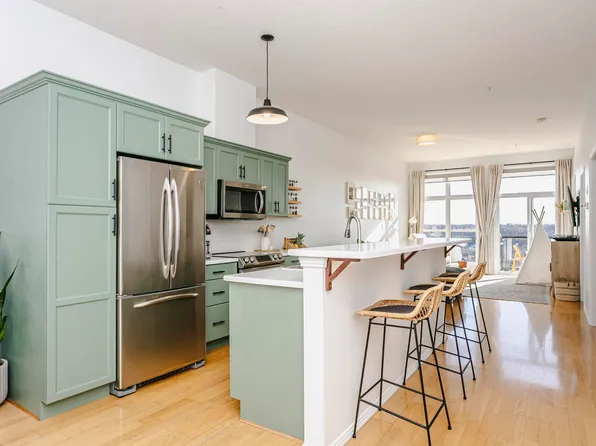 9503 101st Ave NW #503, Edmonton, AB T5H 4R1