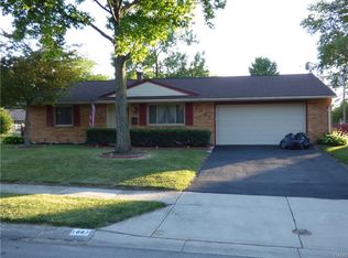 1007 Derringer Dr, Englewood, OH