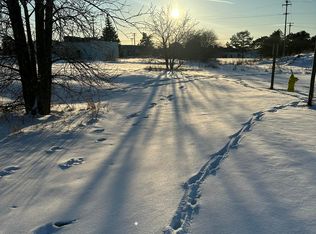 1031 Mall Dr E, Lansing, MI 48917