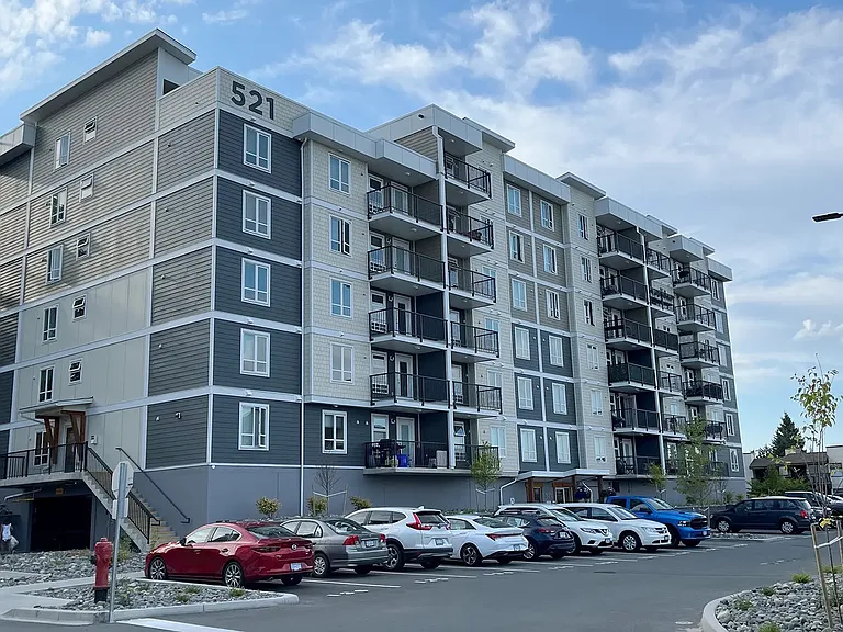 505 Dogwood St — Photo 2