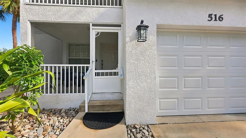 4 bed, 2.0 bath, 1622 sqft, $4,700 — Photo 4