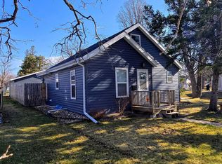 603 2nd St SE, Roseau, MN 56751