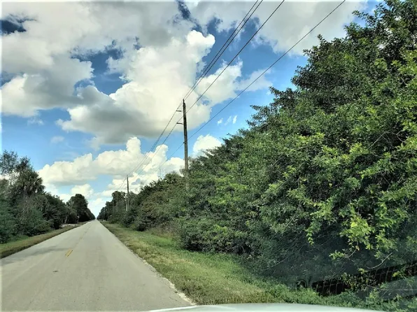 Desoto Blvd S, Naples, FL 34117