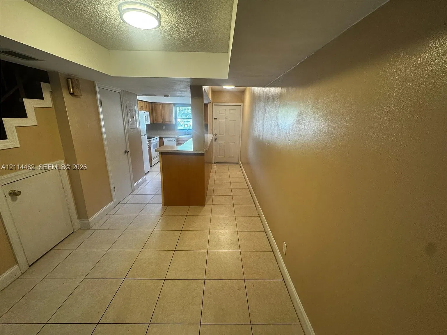 6111 SW 42nd Ct — Photo 2
