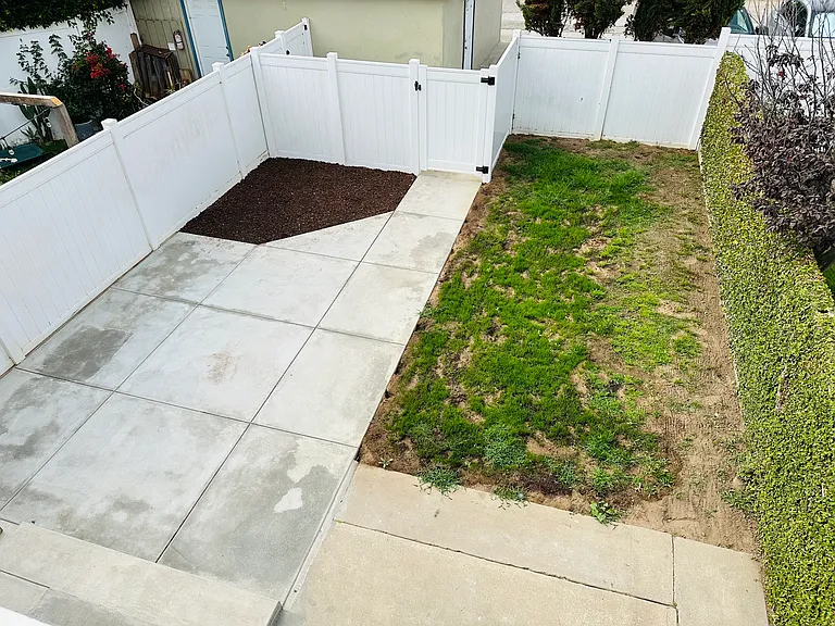 7361 W Manchester Ave — Photo 33