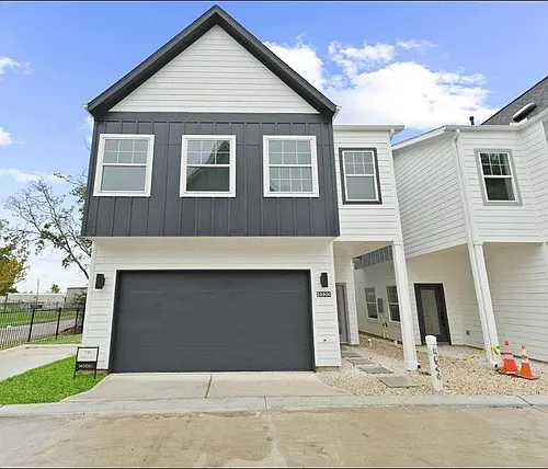 4016 Northfield Ln Photo 1