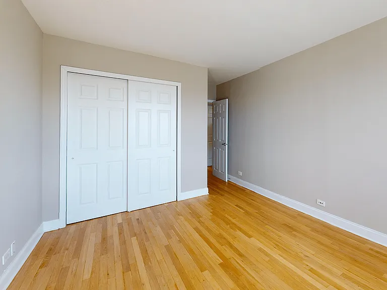 80 N Moore St #8034H — Photo 7