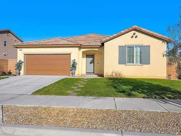 914 Haviture Way — Photo 2