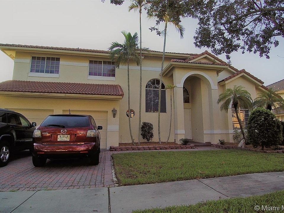 1st image of 1551 NW 182nd Ter