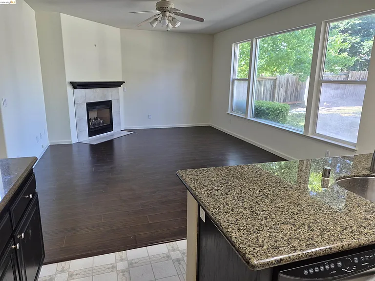 4016 Caldera Way — Photo 9