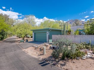 8275 N Mesquite Shadows Dr, Oro Valley, AZ 85704