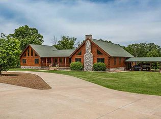 271 Deer Field Ln, Pineville, MO 64856