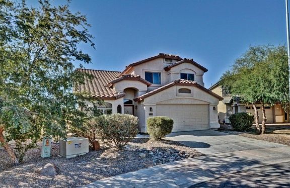 2nd image of 44907 W Sage Brush Dr