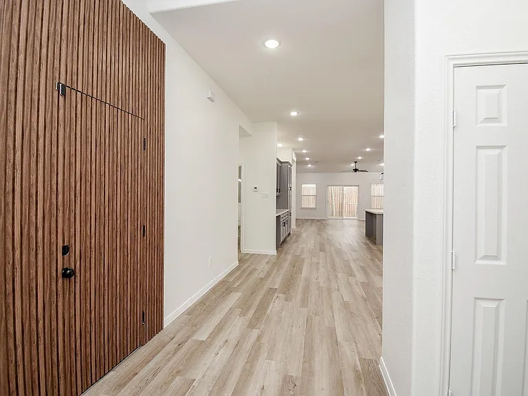2139 Counter Point Dr — Photo 11