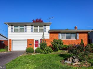 155 Ashley Rd, Sinking Spring, PA 19608