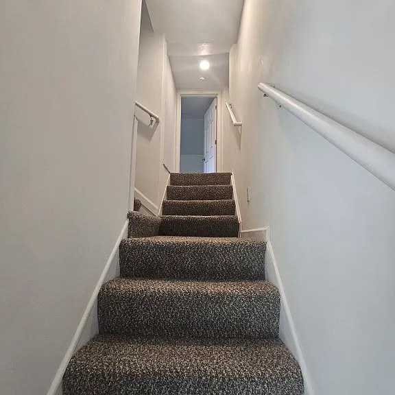 325 S Elm St — Photo 12