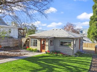 1425 E 11th St, The Dalles, OR