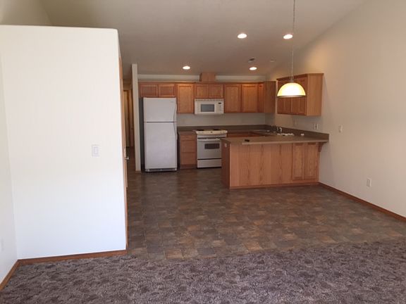 5th image of 1926 NW Cottonwood Dr