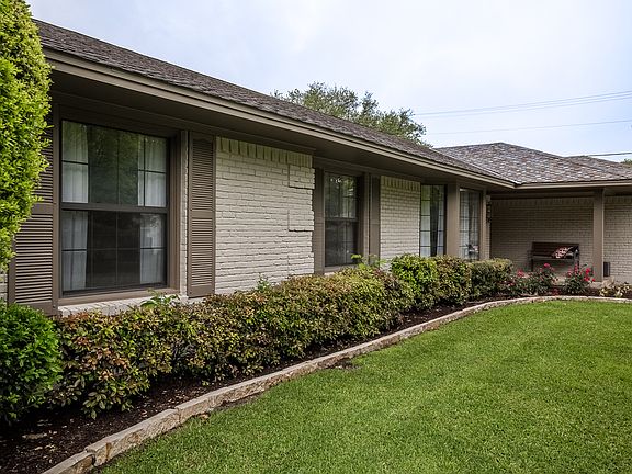 3rd image of 3801 Arborlawn Dr