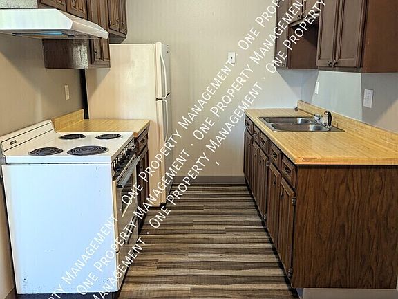 2nd image of 4580 Tama St SE APT 3