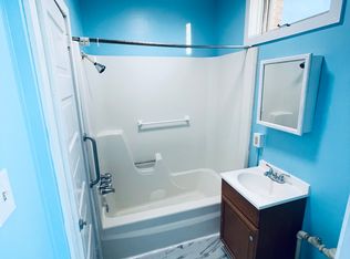 1202 Highland Ave APT 2, New Castle, PA 16105