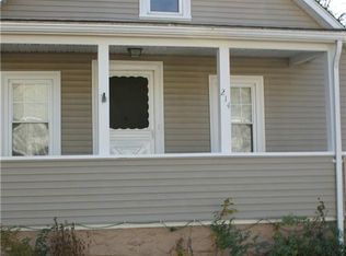 214 Chandler Ave, Pawtucket, RI 02860