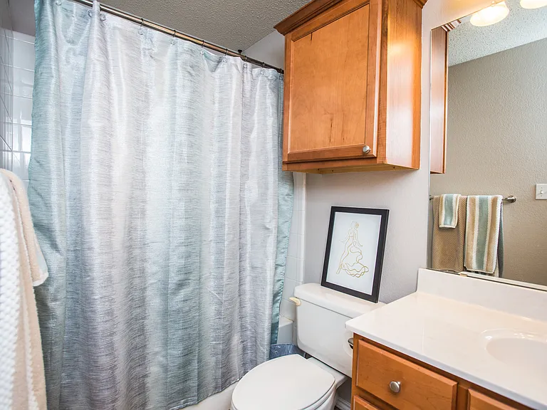 2108 Main St #4 — Photo 24