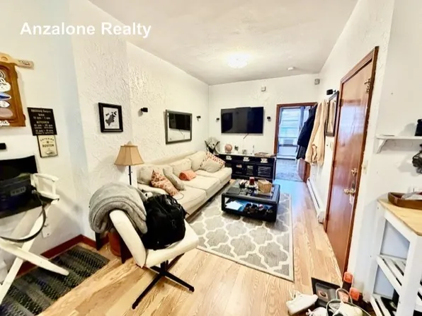 182 Salem St, Boston, MA