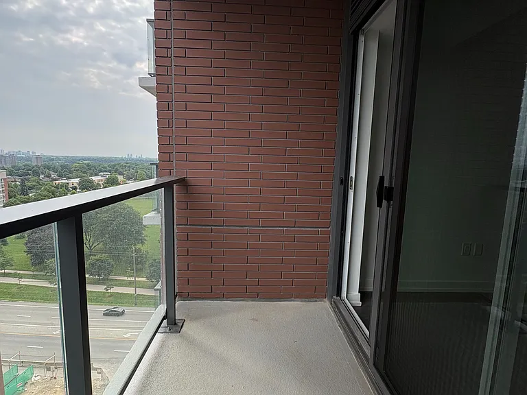 4010 Eglinton Ave W #1122 — Photo 13
