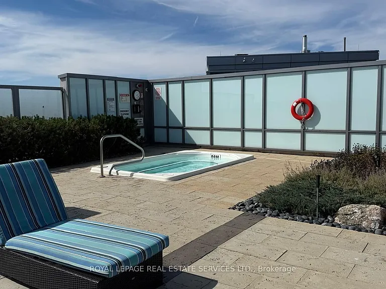 11 Bronte Rd #501 — Photo 14