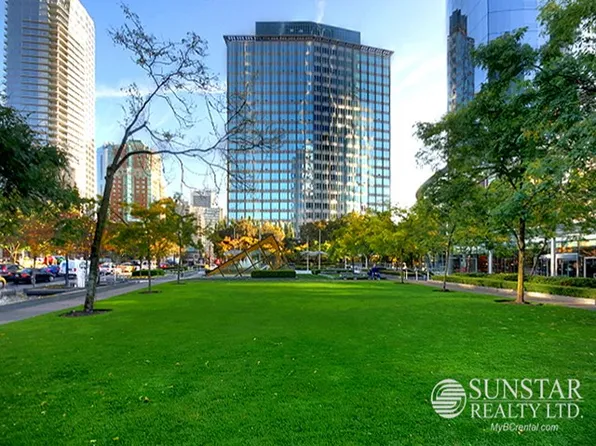 989 Nelson St #903, Vancouver, BC V6Z 2S1