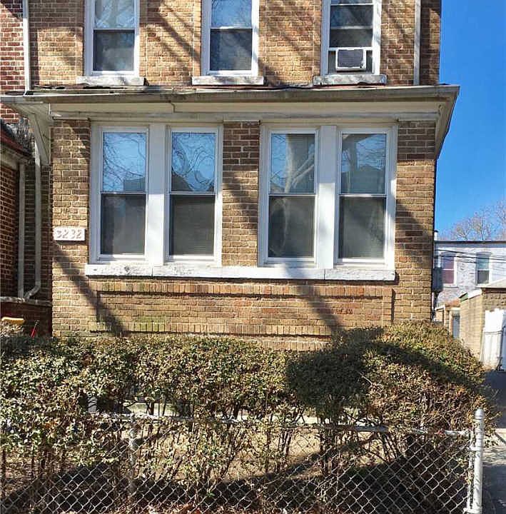 1st image of 3232 85th St