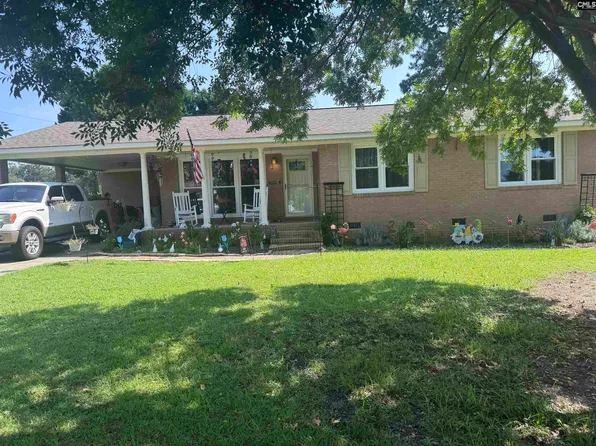 107 Azalea St, Saint Matthews, SC 29135