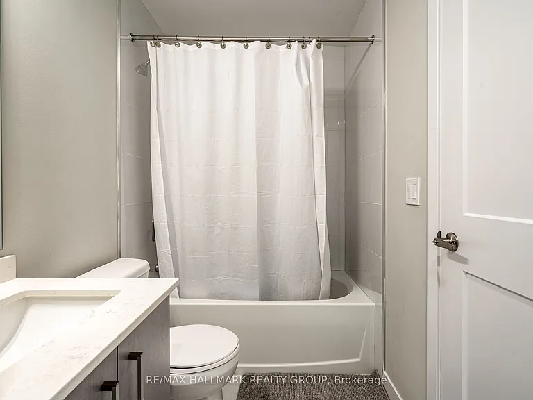 15 Queen St S #1006 — Photo 21