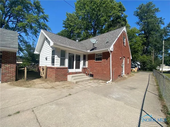 5737 Mantey Ln, Toledo, OH 43623