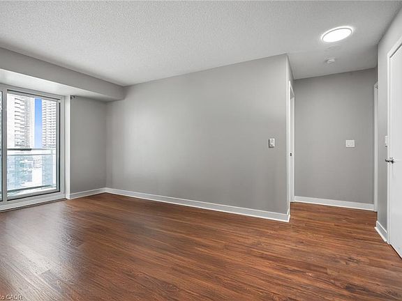 4th image of 155 Legion Rd N #1601