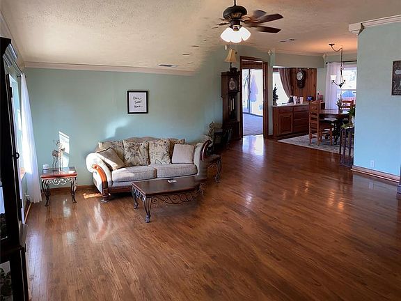 5th image of 1711 Ross Ave