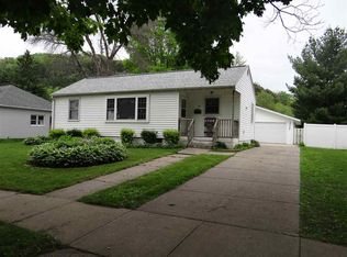 156 Saint Lo Dr, Prairie Du Chien, WI 53821