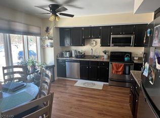 322 Cheyenne Rd, Lafayette, NJ 07848