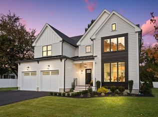 385 Lowell St, Lexington, MA 02420