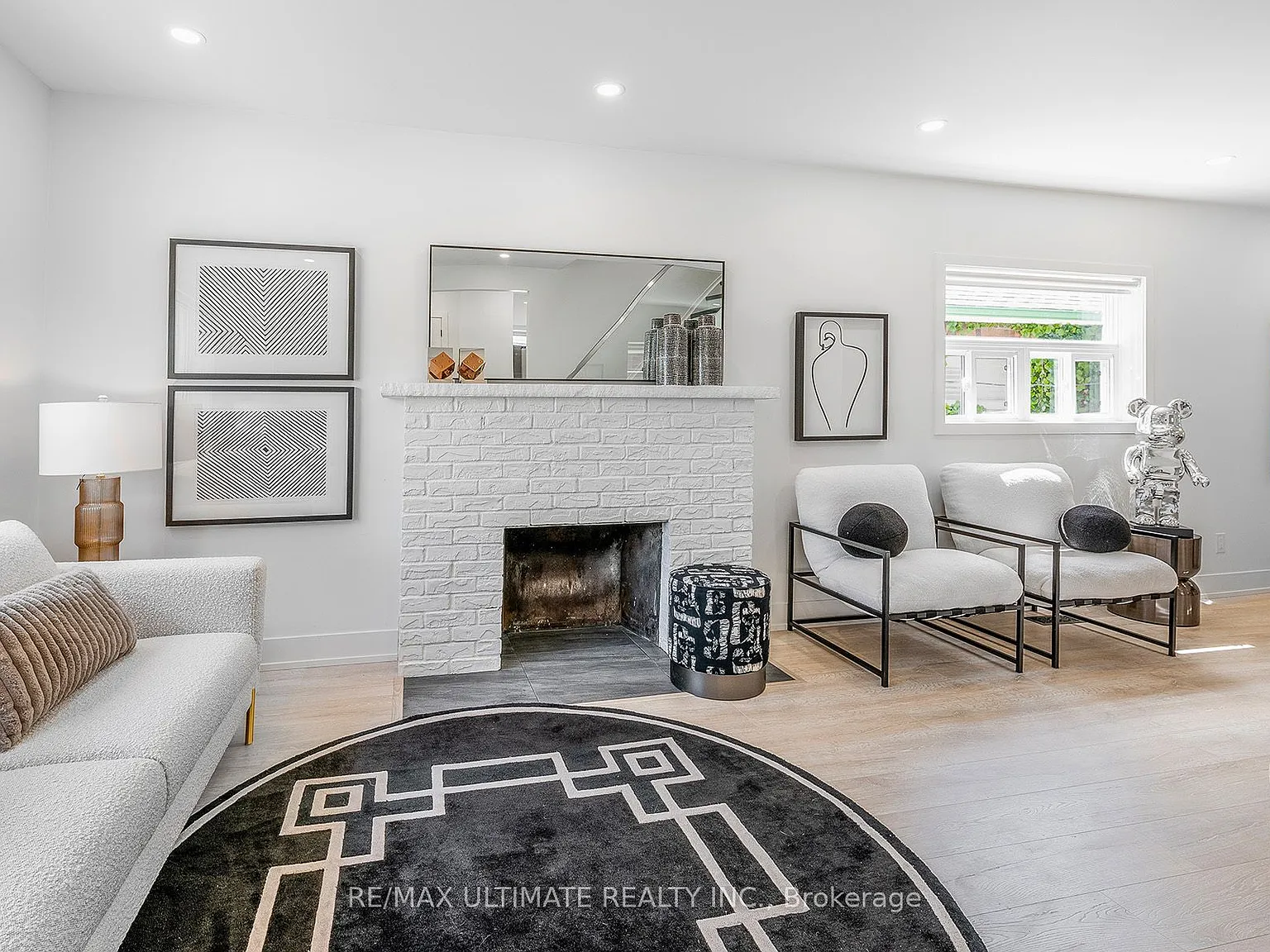 3 bed, $3,200 — Photo 4