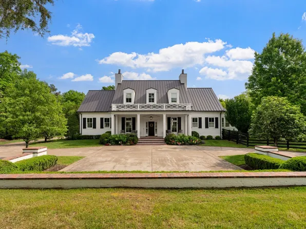 2 Bridleway Trl, Nashville, TN 37215