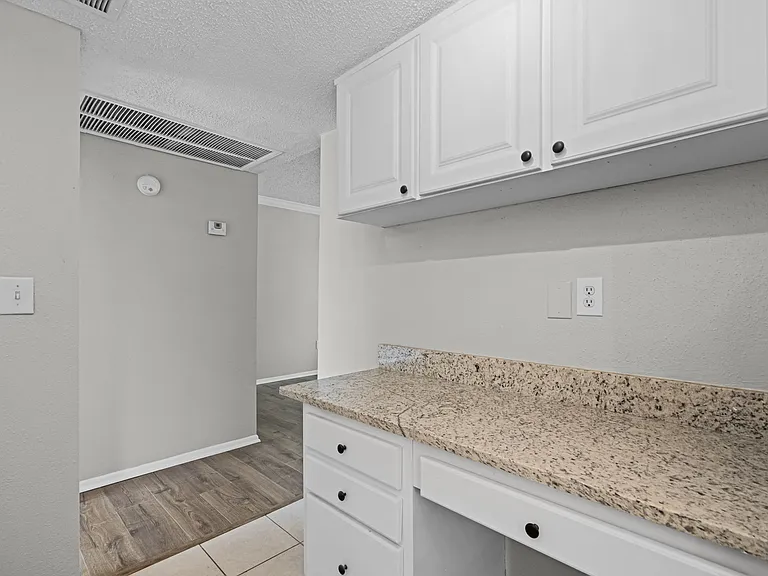 136 Blue Point Way — Photo 18