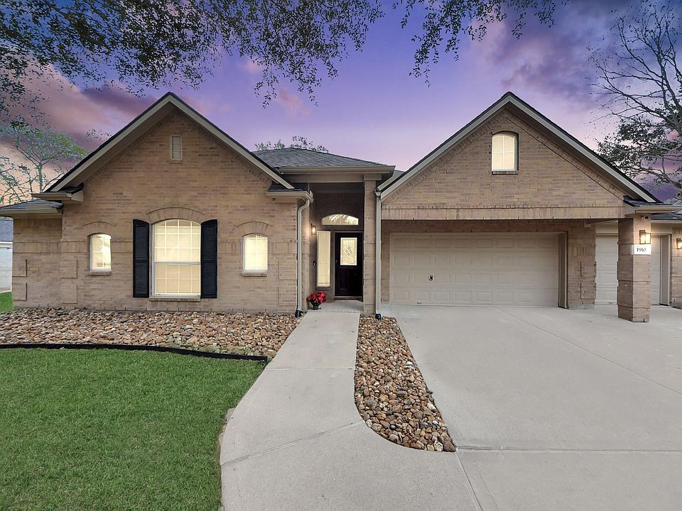 1st image of 1910 Fox Path Ct