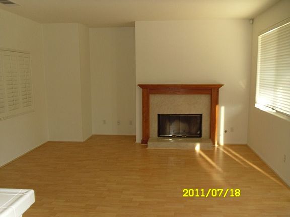 4th image of 24091 Verdun Ln