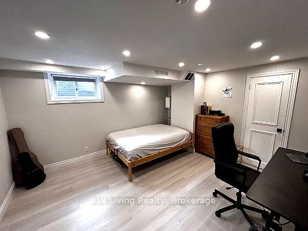 31 Bowerbank Dr #B2 — Photo 3